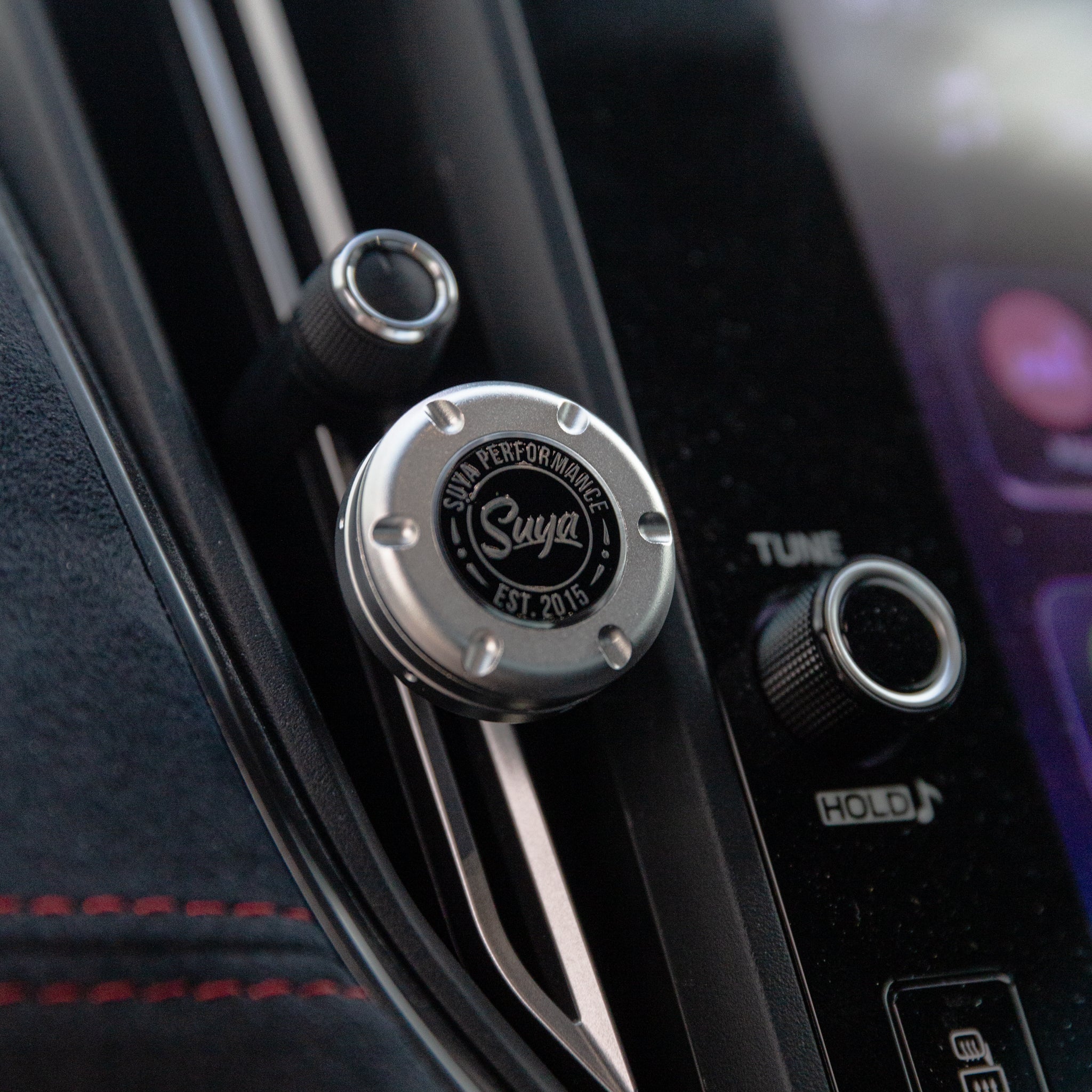 SUYA Car Supplies - Interior - Aluminium Alloy Fragrance Holder & Scents