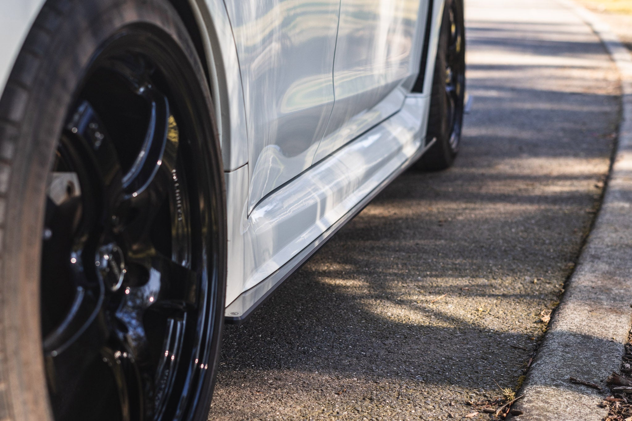 RETURNED STOCK - VA WRX & STI Side Skirt Splitters (Pair) - GLOSS BLACK