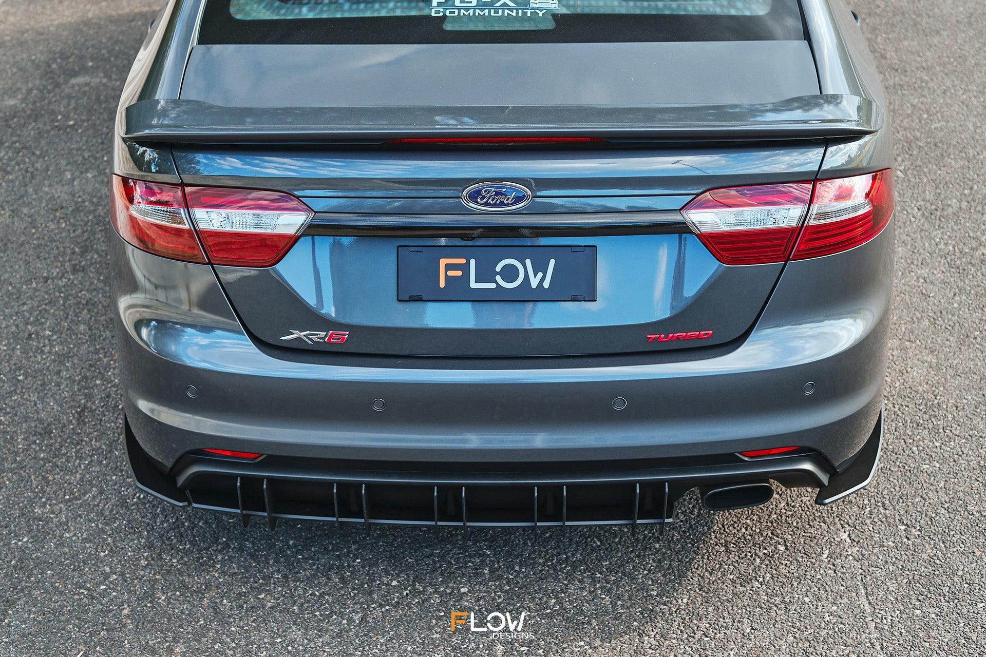 DEMO STOCK - Falcon FGX Rear Spats (GLOSS; Pair)