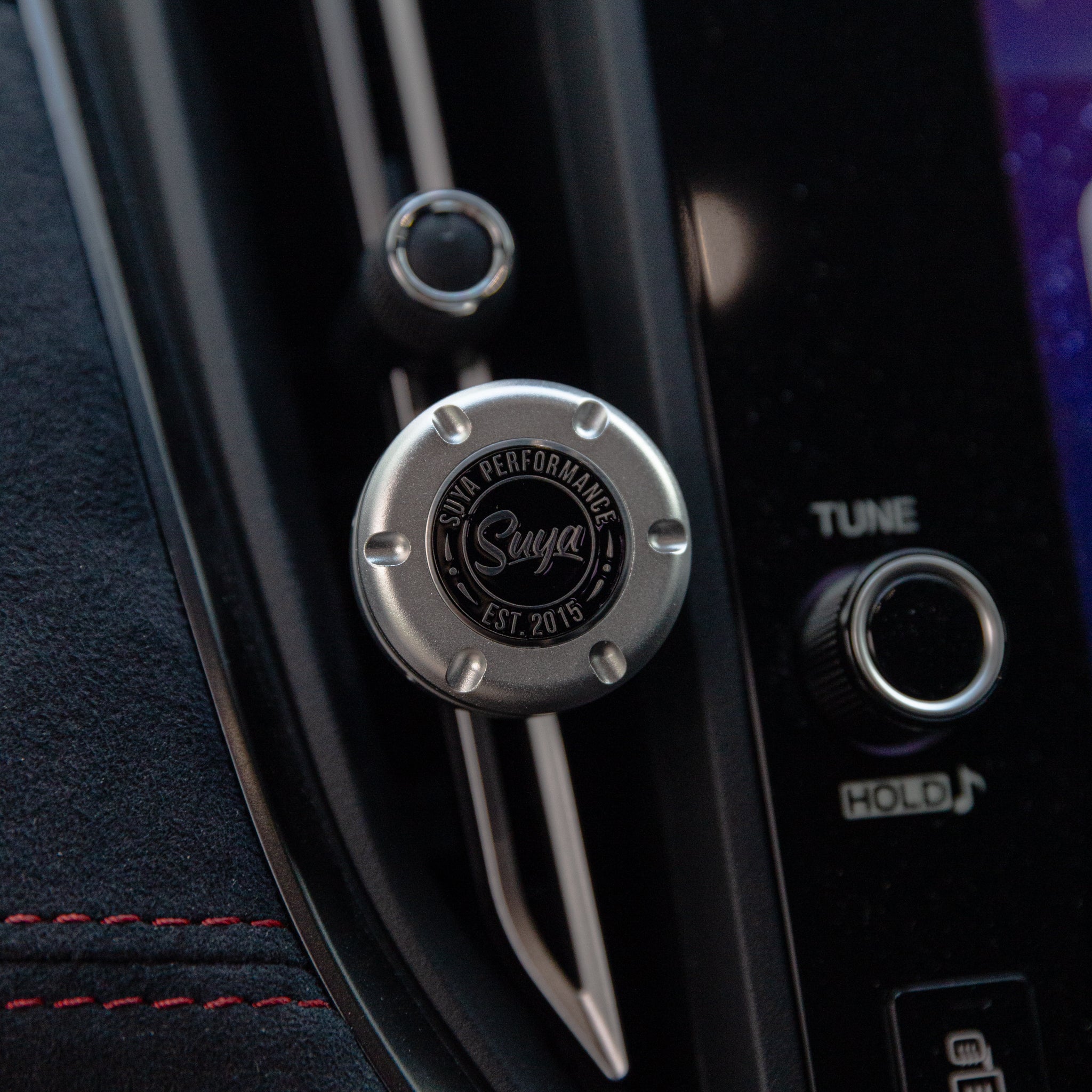 SUYA Car Supplies - Interior - Aluminium Alloy Fragrance Holder & Scents