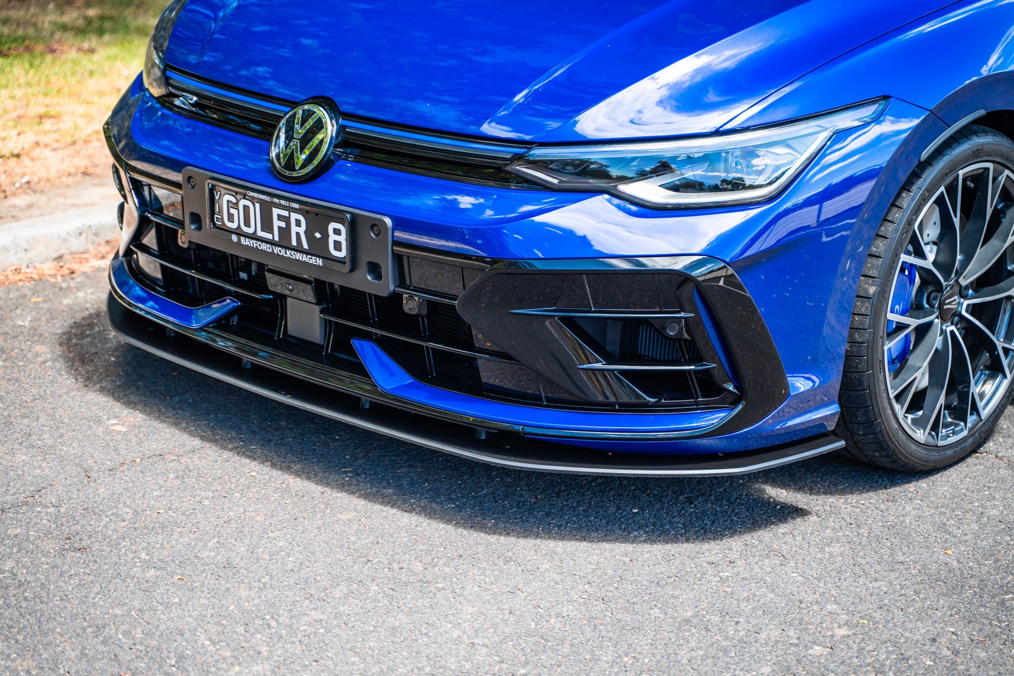 MK8.5 Golf R Chassis Mounted Front Lip Splitter