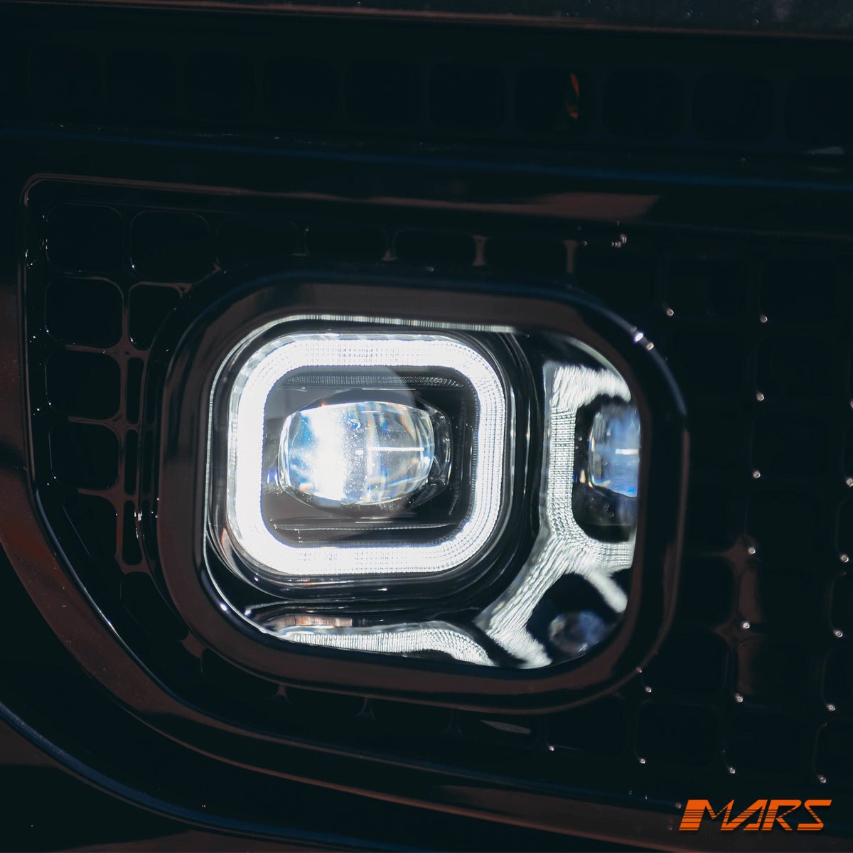 LED DRL & Fog lights with Gloss Black Mesh Bodykit for Land Rover Defender L663 90 110 130 2020 - 2025 - Mars Performance