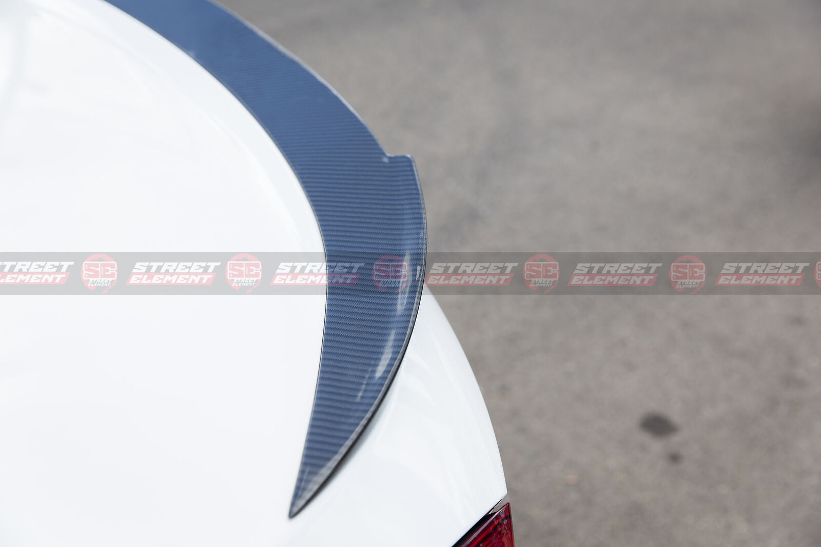 V Style Carbon Trunk Spoiler For MY12-18 BMW F06/F13 M6 Gran Coupe & Coupe (CF)