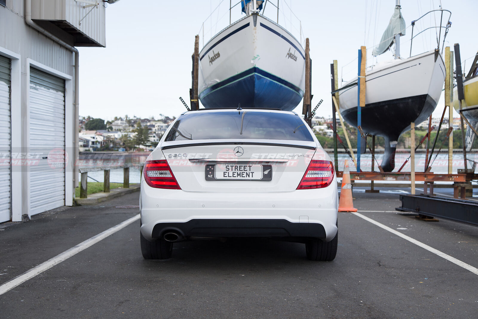 AMG Style Spoiler For 2008-2014 Mercedes-Benz W204 C-Class Sedan (MATTE BLACK)
