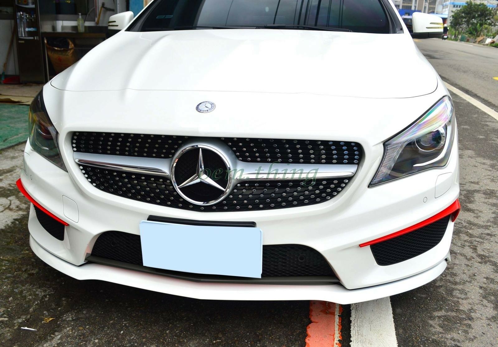 AMG Style Front Canards For 2013-2015 Mercedes-Benz C117 CLA-Class (RACING RED)